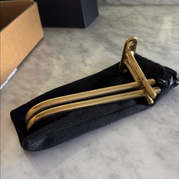 Mi and Gei Toilet Paper Holder Champagne Bronze - Picture 4 of 7